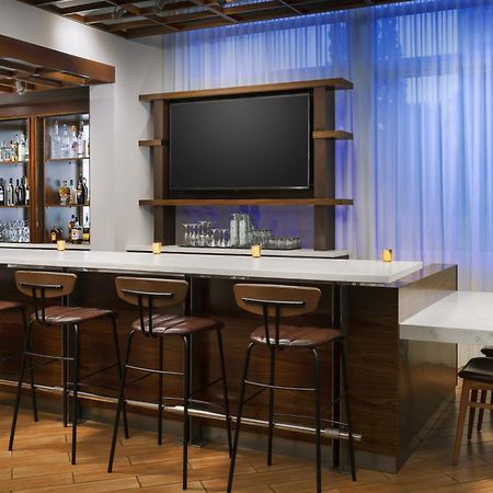 Courtyard By Marriott Los Angeles Woodland Hills Екстериор снимка
