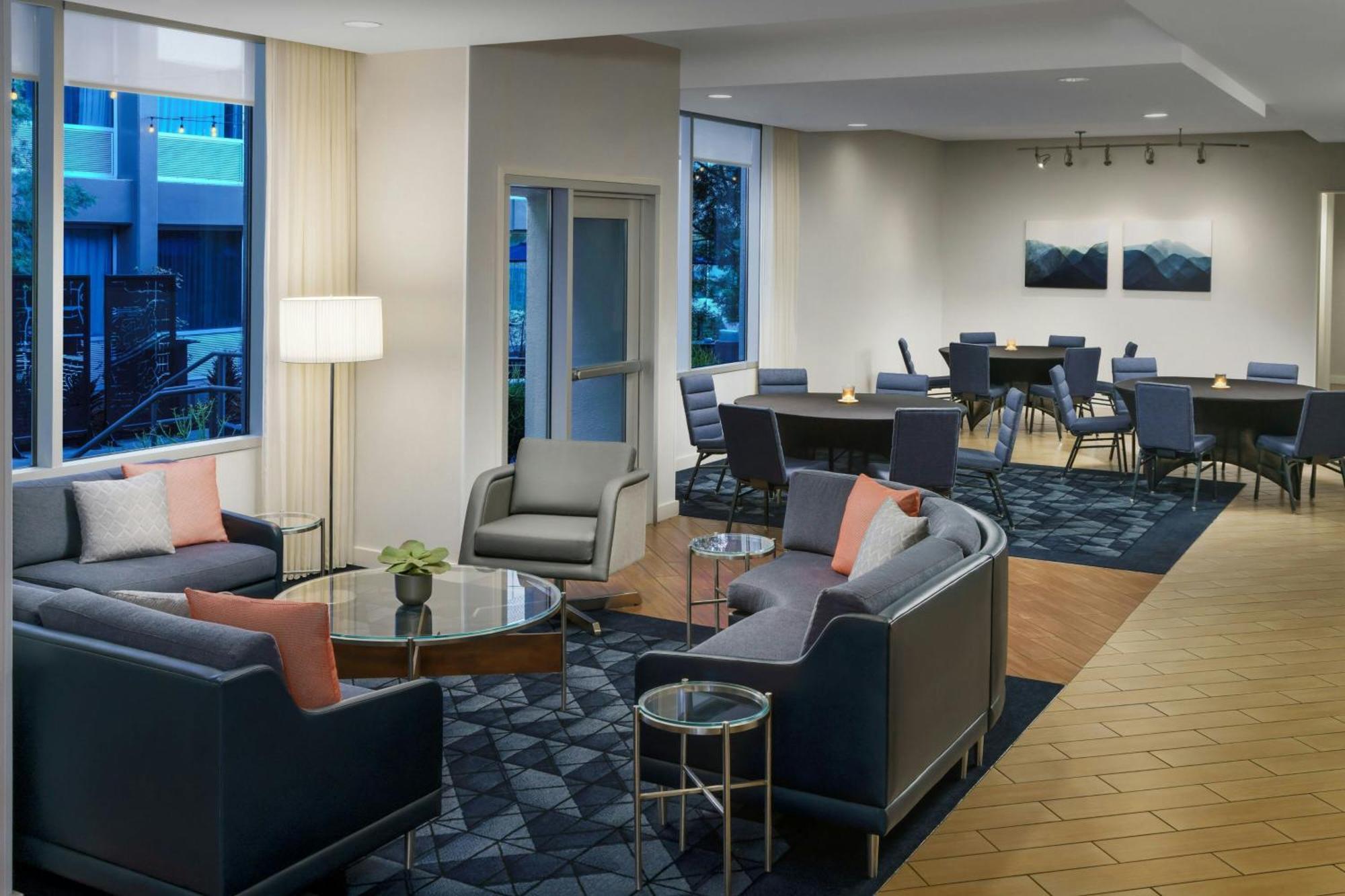 Courtyard By Marriott Los Angeles Woodland Hills Екстериор снимка
