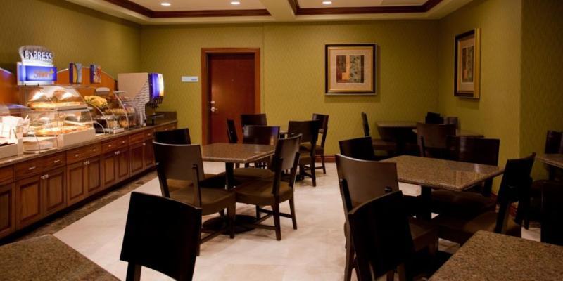 Courtyard By Marriott Los Angeles Woodland Hills Екстериор снимка