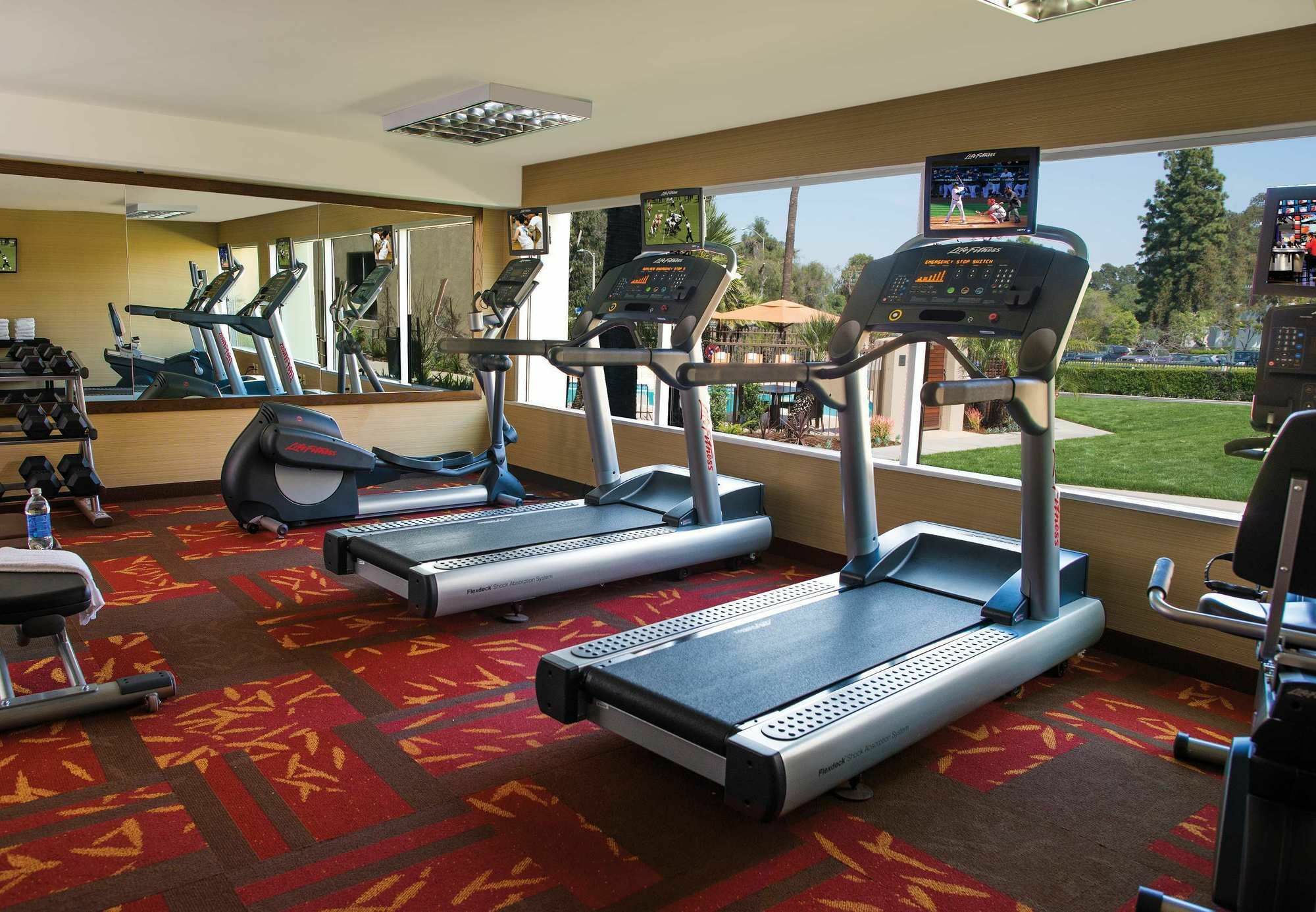 Courtyard By Marriott Los Angeles Woodland Hills Екстериор снимка